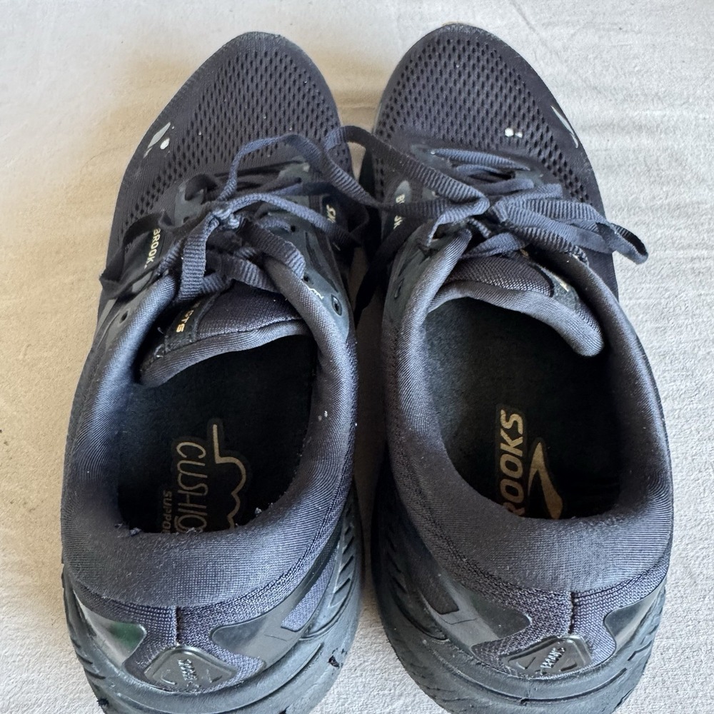 Size 10.5 - Brooks Adrenaline GTS 23 Mens Black Running Sneakers 1103911D056 - Picture 8 of 11